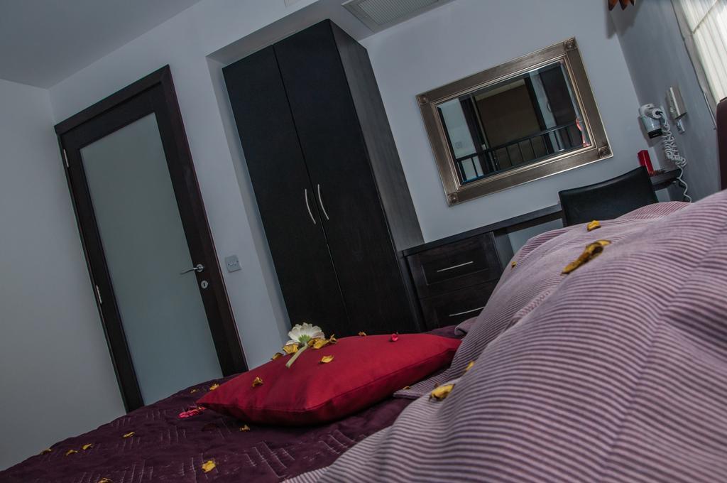 Club Salina Wharf Aparthotel Qawra Rom bilde